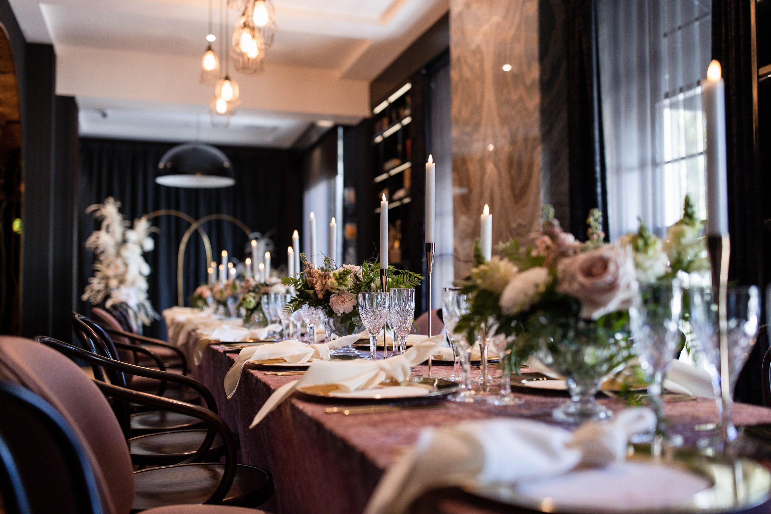               Wedding Kit
      
              Our range of wedding packages ensures that every detail is tailored to your specific vision, while our culinary team crafts menus to suit all tastes, from delectable canapés to seasonally inspired banquets.

          